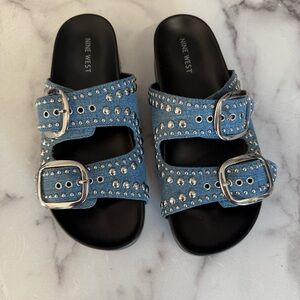 Nine West Size 9.5 Flinne Studded Footbed Sandals